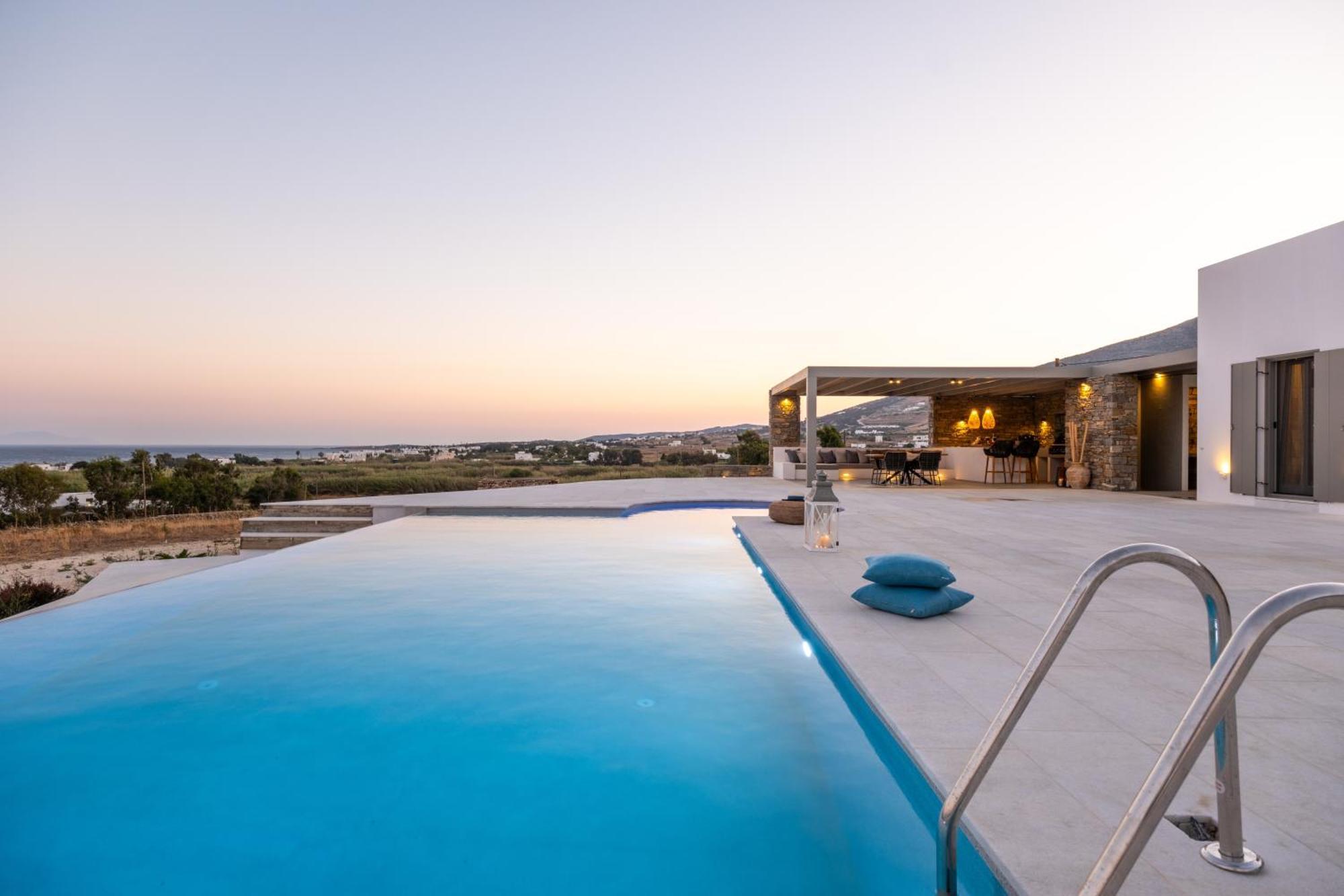 Golden Bay Luxury Villas And Suites Chrisi Akti  Luaran gambar